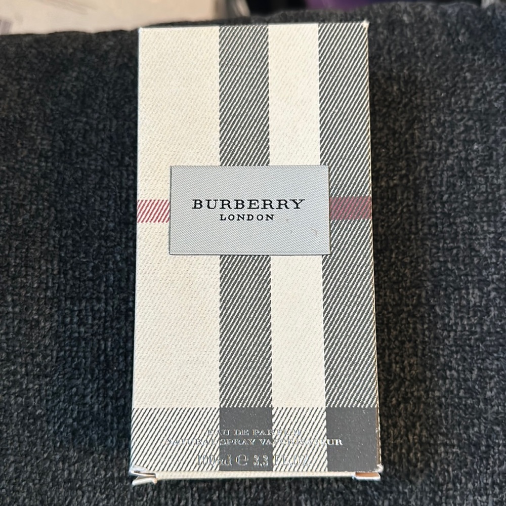 Burberry London - new